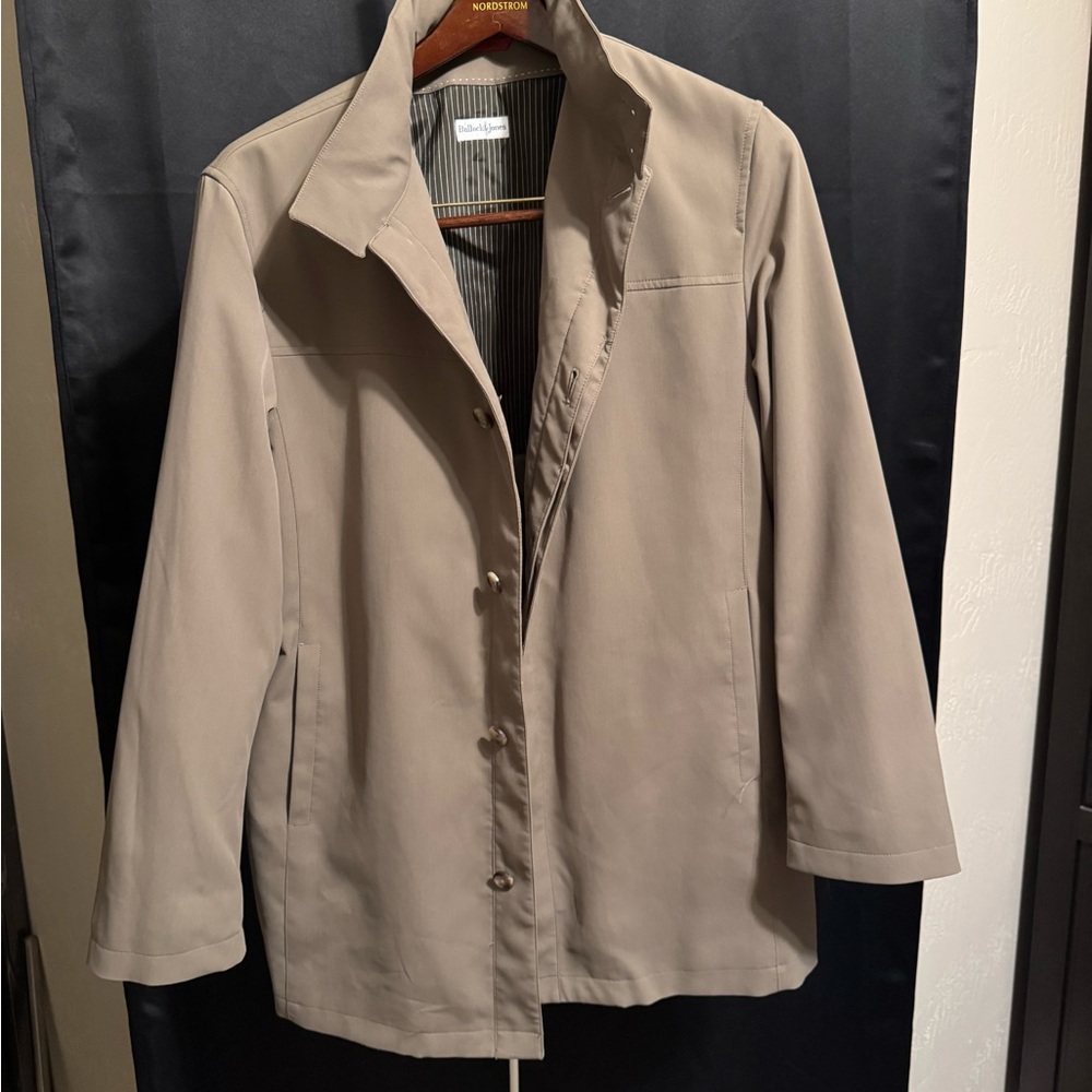 Bullock & Jones men’s jacket with hidden hood